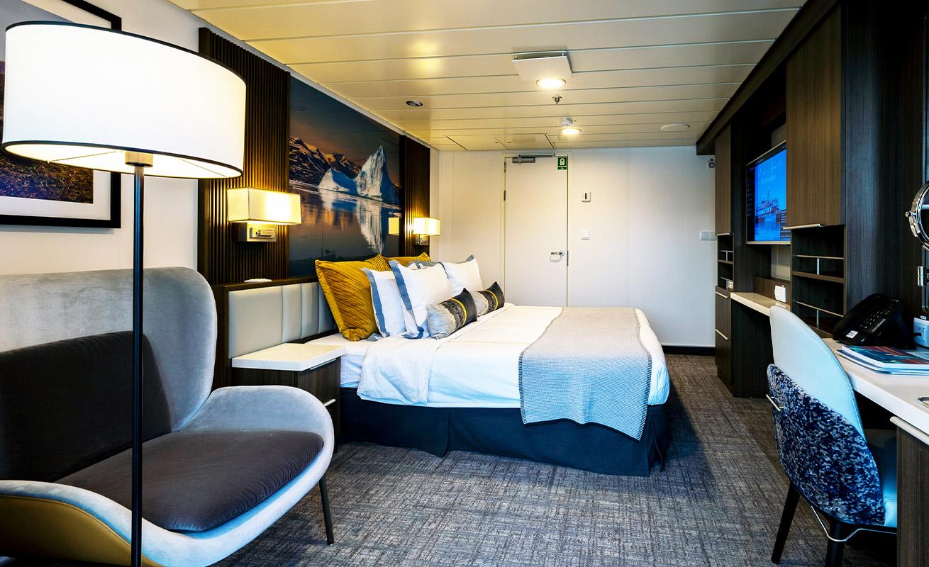 Captain's Suite 420 onboard the *Sylvia Earle*.