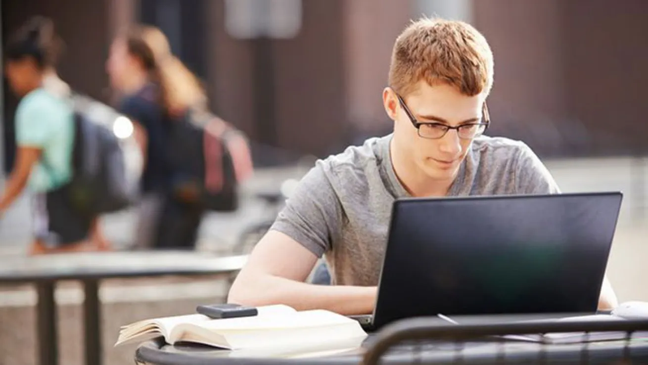ELearning can make earning a scuba diving certification much more convenient.