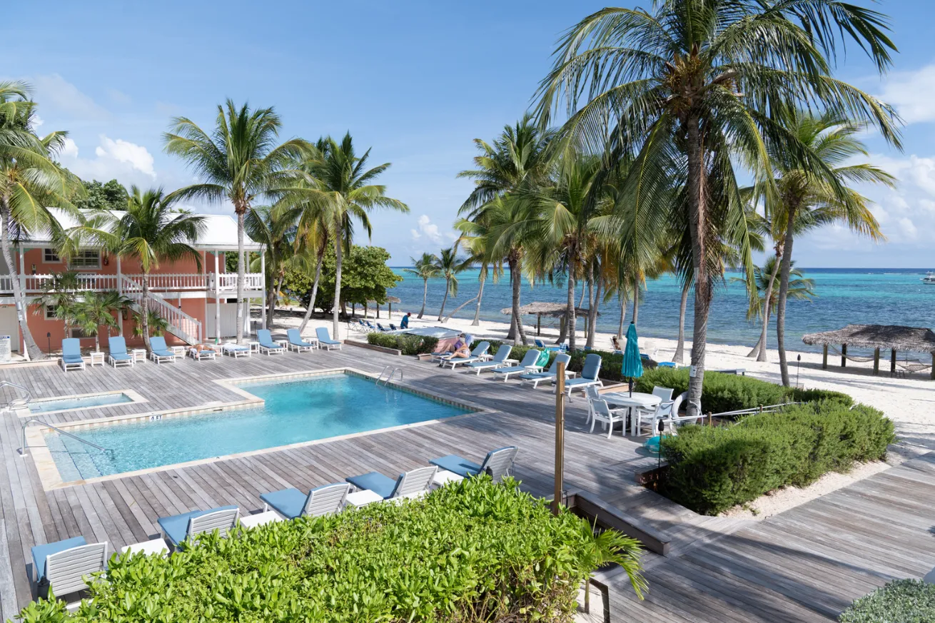 Hotel with pool and ocean view