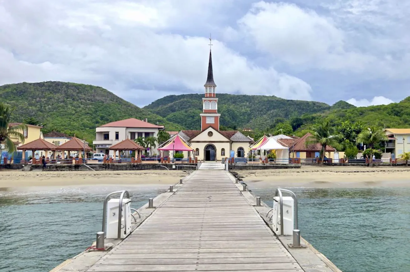 Historic Anse D'Arlet is known for it's idyllic beaches and easy access to popular dives.