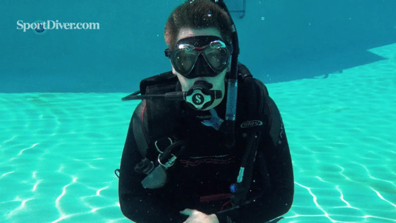scuba hand signals choking