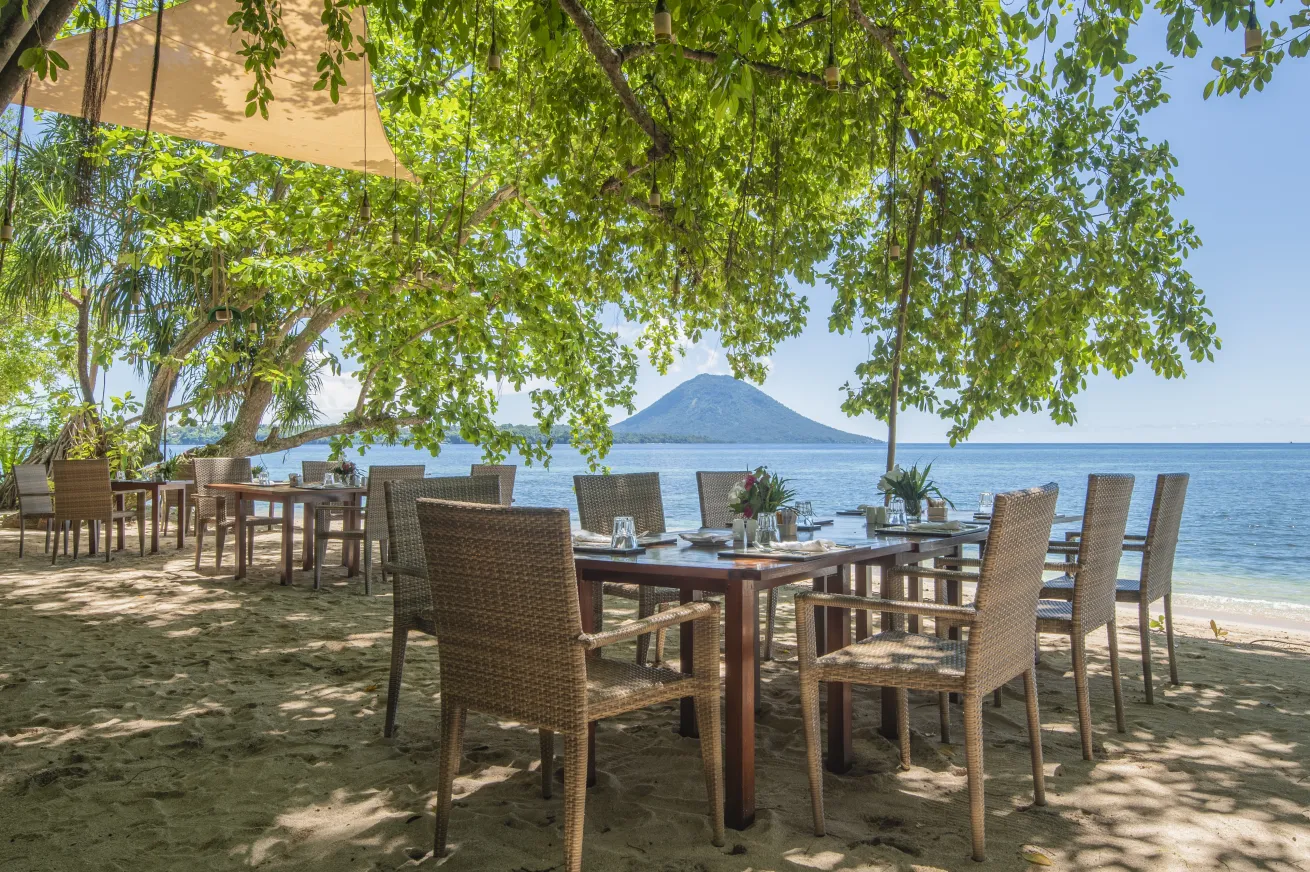 Since 2003 the resort offers international guests the most attractive exquisite and secluded comfort in Sulawesi.