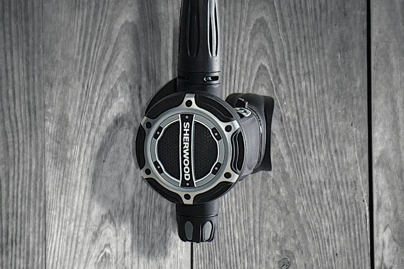 SHERWOOD SCUBA SR2