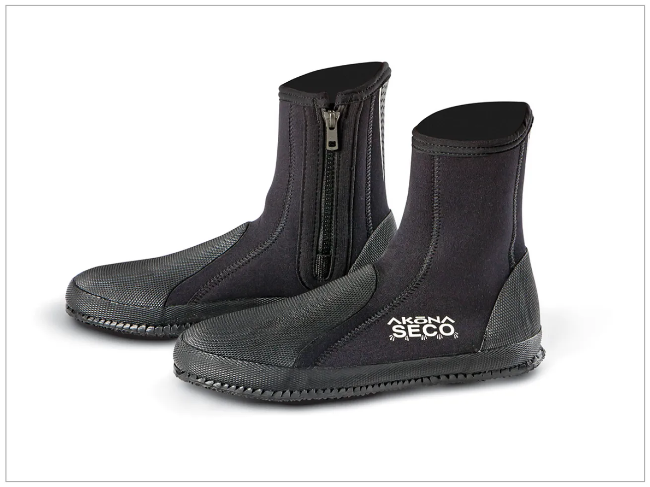 Akona Seco boot scuba diving gear boat diver