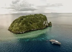 All Star_Velocean anchored off dive site   .jpg.webp