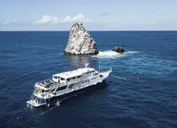 Courtesy_.-Caribbean-Explorer-II-on-Mooring-in-Saba-Marine-Park_edit.jpg.webp