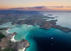 lapaz_ Luc Rousseau _shutterstock_.jpg.webp