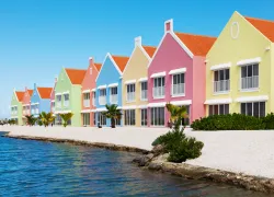 boncy-courtard-bonaire-ext-boat-shot.jpg.webp