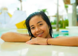 diving_with_braces_teaser_.png.webp