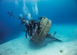 grand-cayman-wreck-divers-padi.jpg.webp