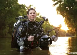 jennifer-idol-cave-diver-photographer-with-camera.jpg.webp