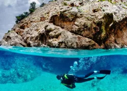open-water_certification_overview_-_istock.jpg.webp