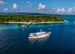pelagian_dive_yacht_wakatobi_dive_resort_buton_island.jpg.webp