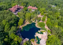 scuba-house--the-perfect-spot-for-you-llc.jpg.webp