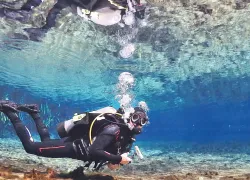 scubalab-wetsuit-test.jpg.webp