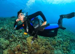 smiling-diver-shutterstock_.jpg.webp
