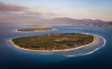 best-places-to-dive-gili-islands-aerial-teaser-shutterstock_.jpg.webp