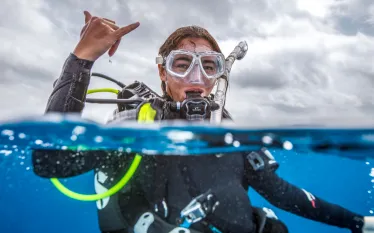 padi-club-portal-grandcayman---underwater-.jpg.webp
