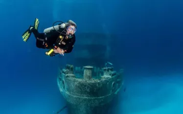patricia-diving-.jpg.webp