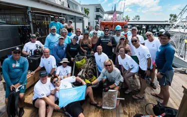 teaser-padi-club-cleanup-topside-credit-rayna-oceanraysphotography.png.webp