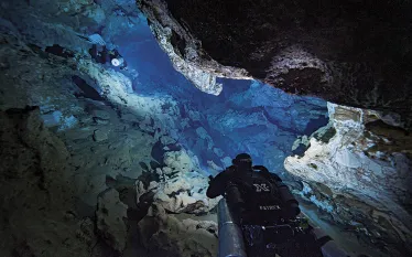 widmann_caves-explorer-madagascar-scd.jpg.webp