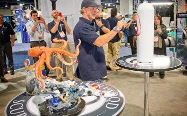 wyland-at-dema_.jpg.webp